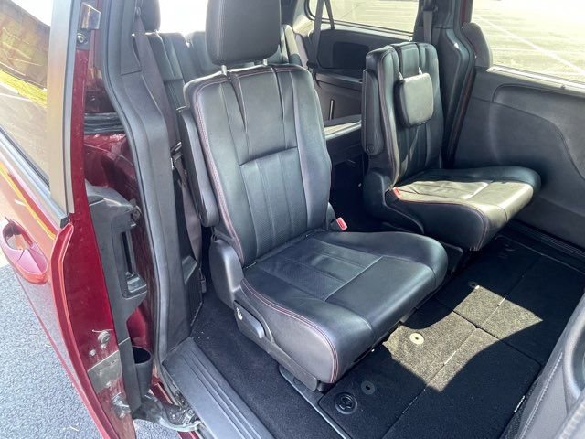 Used 2019 Dodge Grand Caravan GT image 11