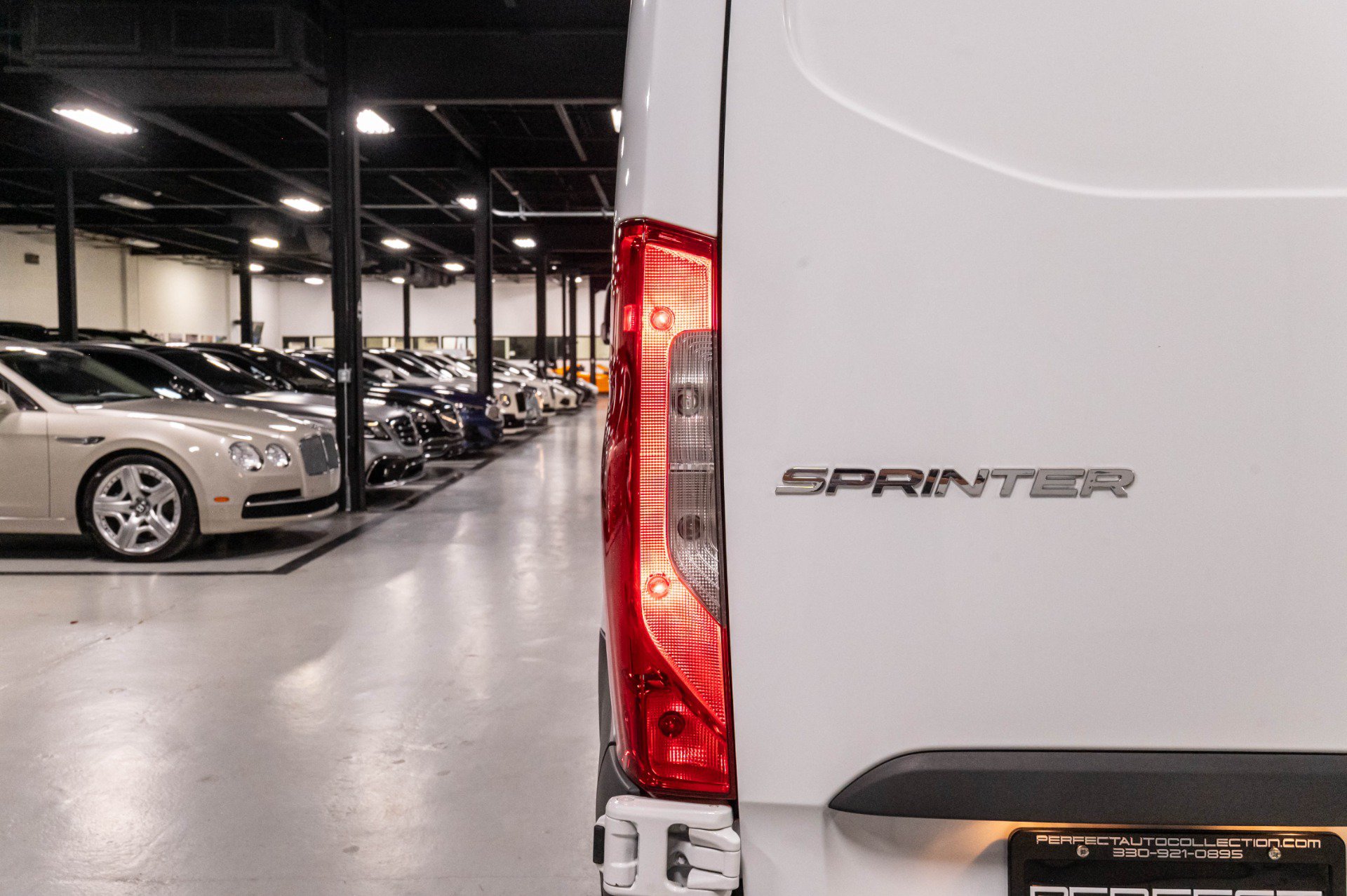 Used 2021 Mercedes-Benz Sprinter 2500 w/ Driver Convenience Package image 38
