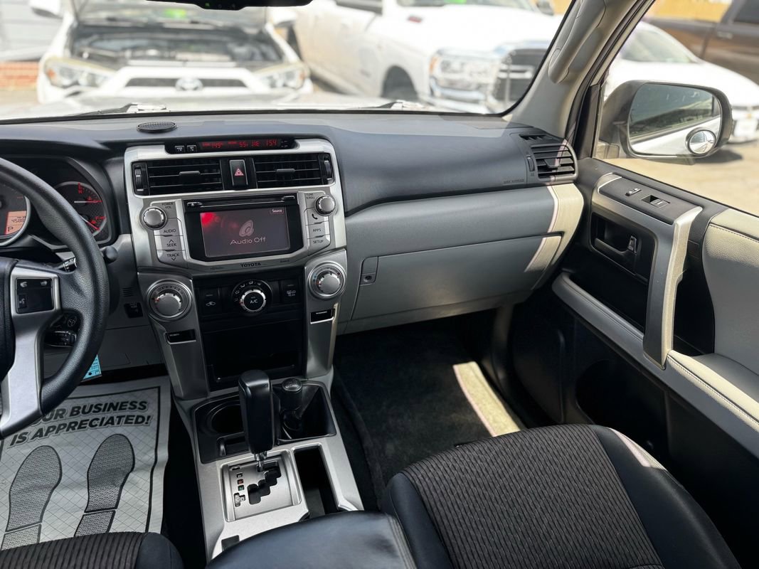 Used 2012 Toyota 4Runner SR5 w/ Convenience Pkg AWD/4WD image 21