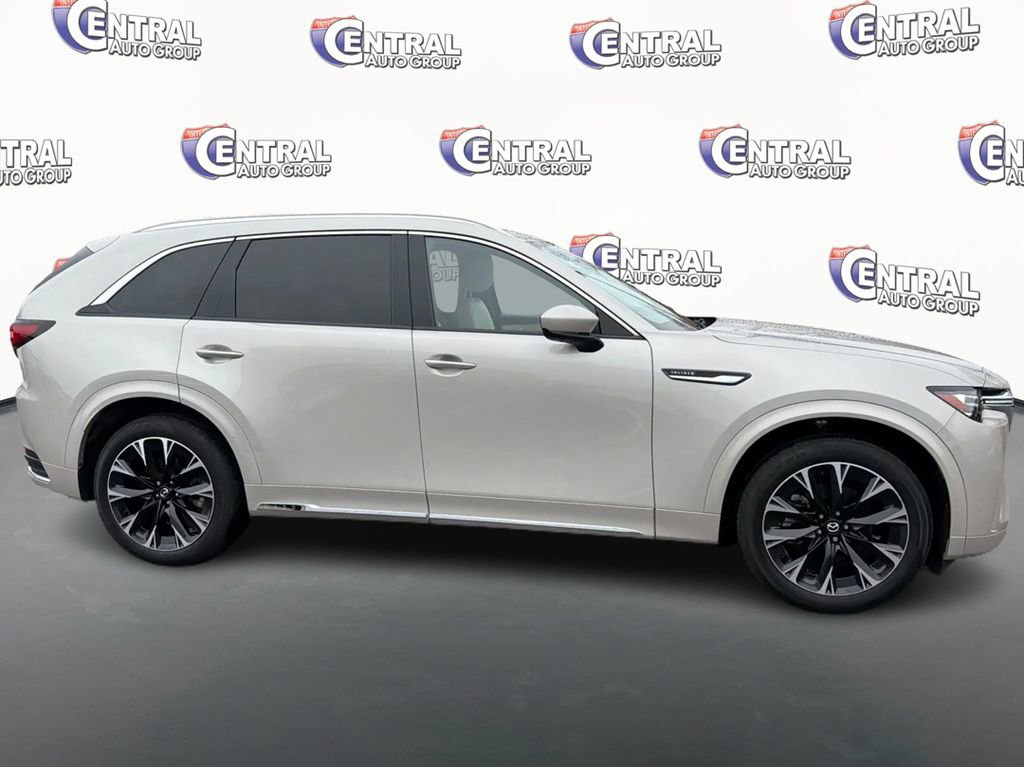 Used 2025 MAZDA CX-90 3.3 Turbo S w/ Premium Plus image 4