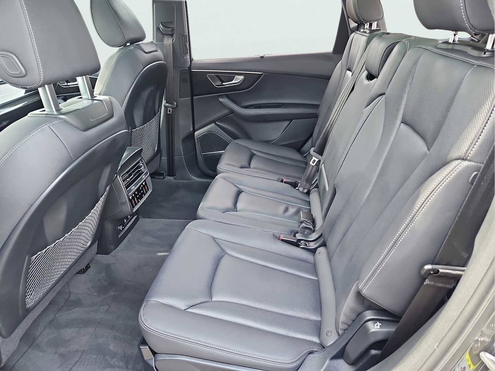 Certified 2025 Audi Q7 3.0T Premium Plus w/ Premium Plus Package image 34