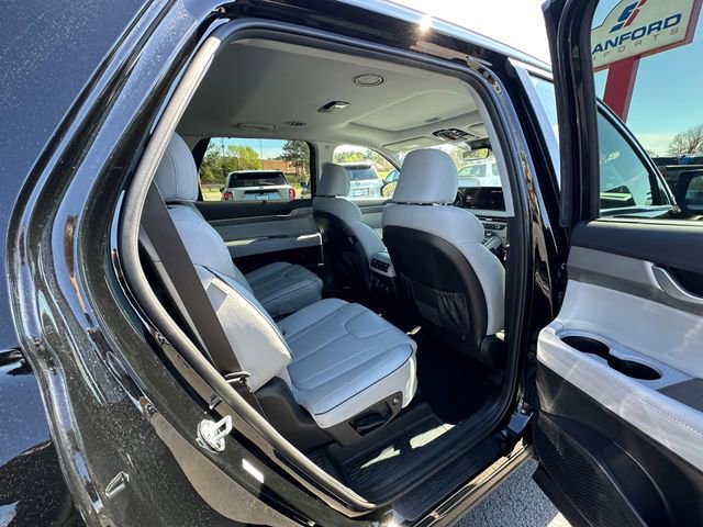 Used 2025 Hyundai Palisade SEL image 17