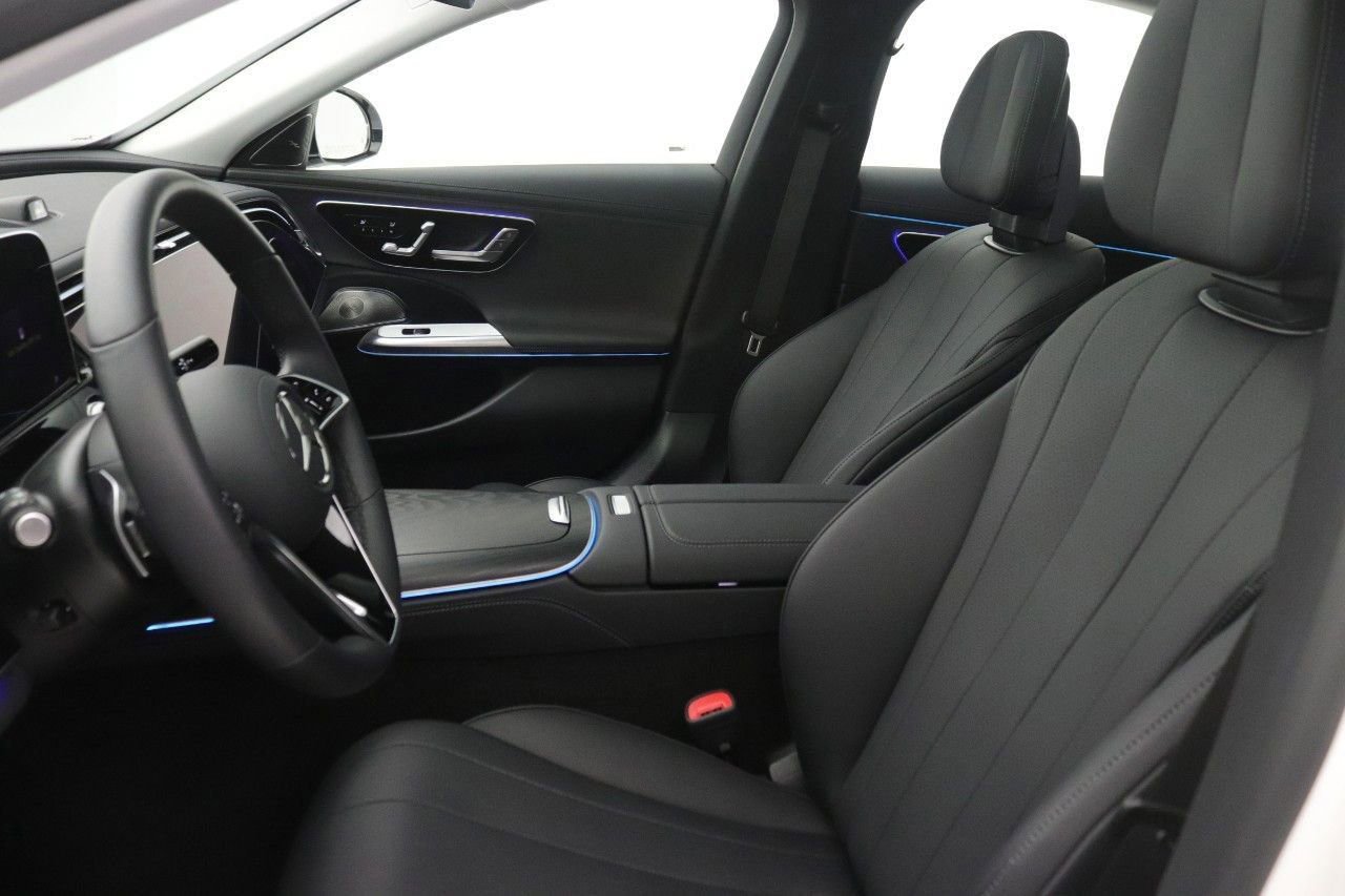 Used 2025 Mercedes-Benz E 350 4MATIC Sedan image 33
