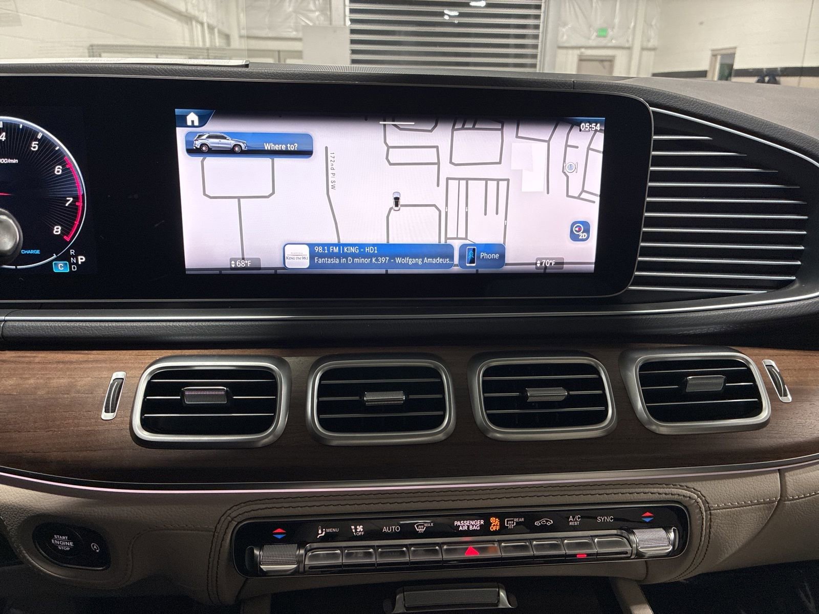 New 2026 Mercedes-Benz GLE 53 AMG 4MATIC image 13