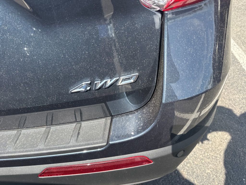 Used 2023 Ford Explorer XLT w/ Equipment Group 202A image 12