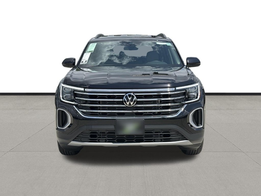 New 2026 Volkswagen Atlas SE FWD image 2