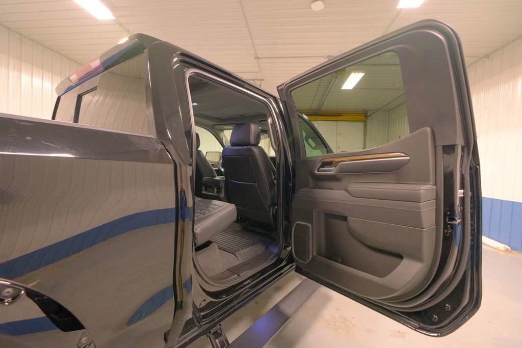 Used 2025 Chevrolet Silverado 1500 RST w/ Convenience Package II image 19