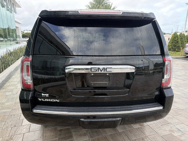 Used 2020 GMC Yukon Denali w/ Denali Ultimate Package RWD image 3