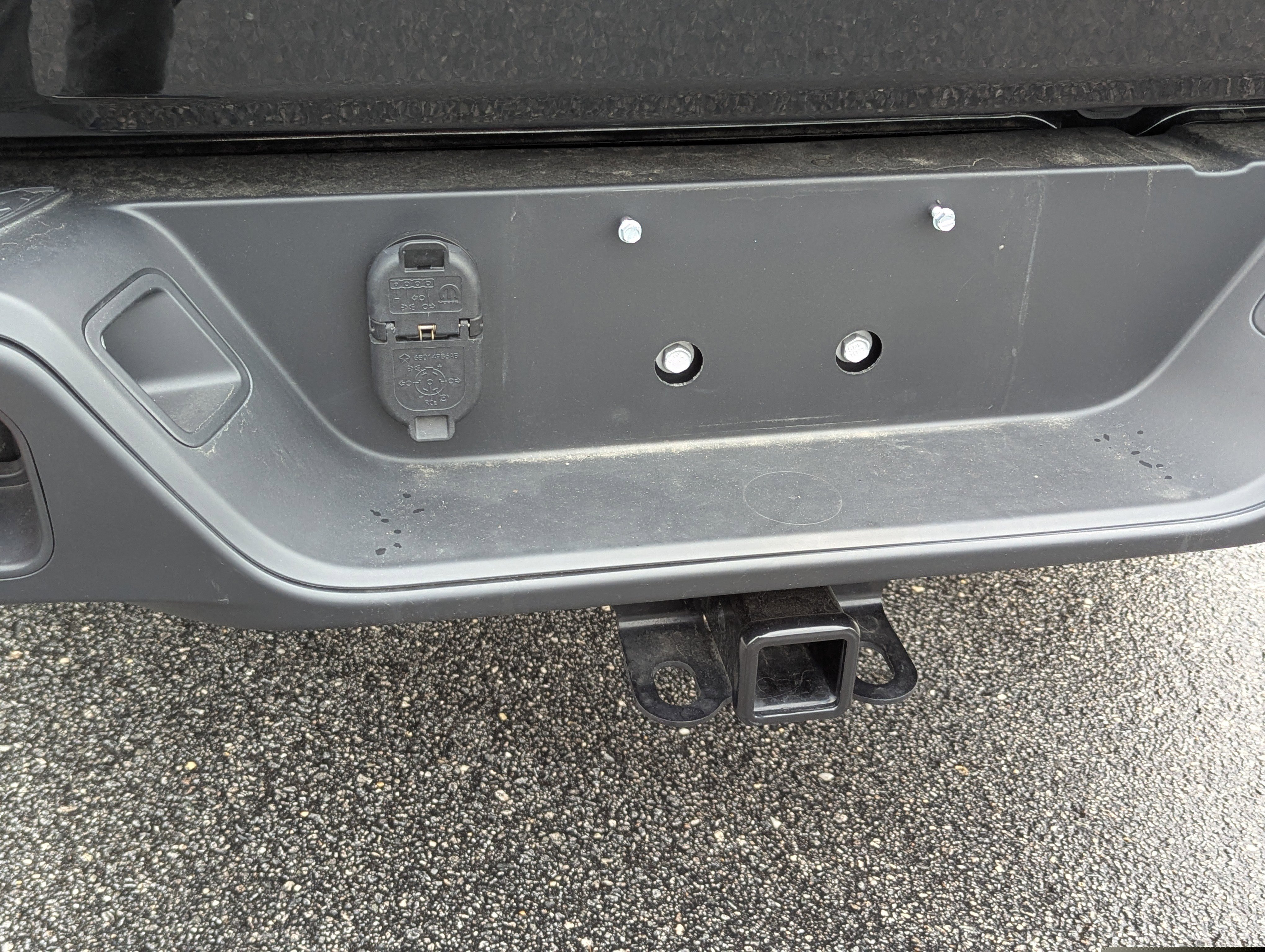 Used 2023 Jeep Gladiator Mojave w/ Cold Weather Group image 28