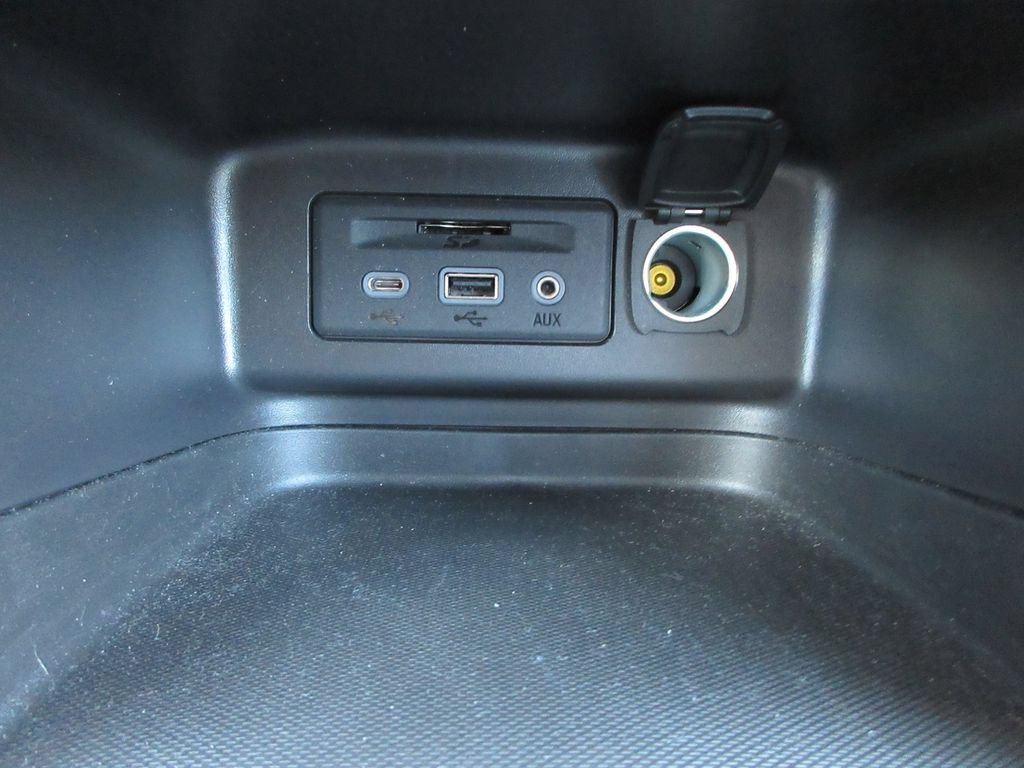 Certified 2024 Chevrolet Equinox LT AWD/4WD image 30