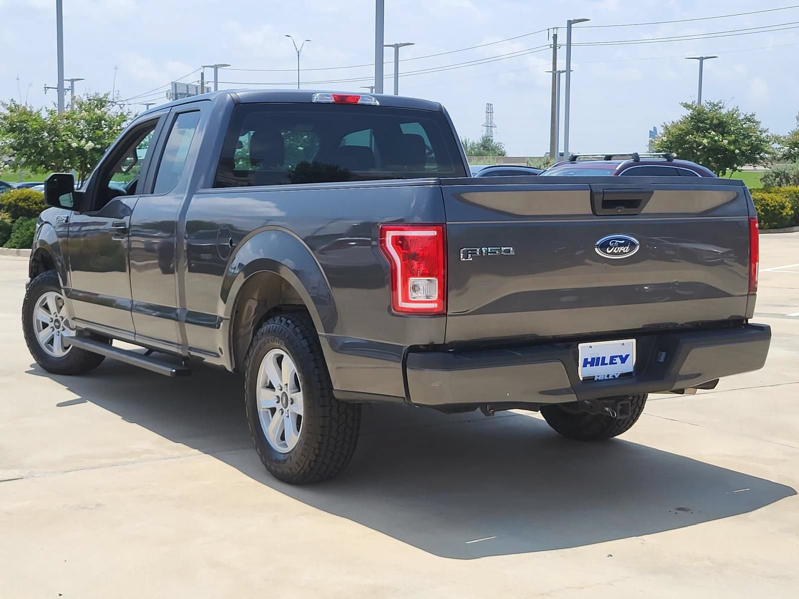 Used 2016 Ford F150 XL w/ Equipment Group 101A Mid RWD image 3