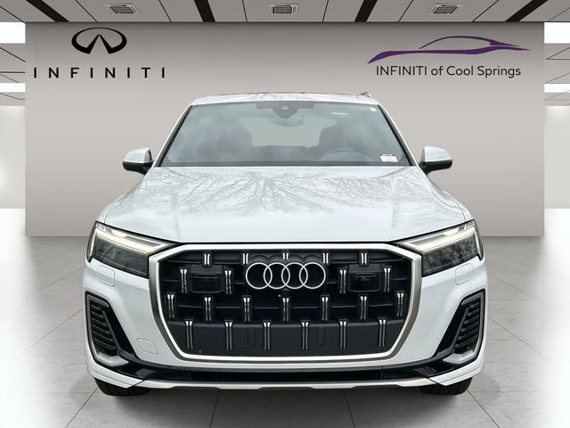 Used 2025 Audi Q7 3.0T Premium Plus w/ Premium Plus Package image 2