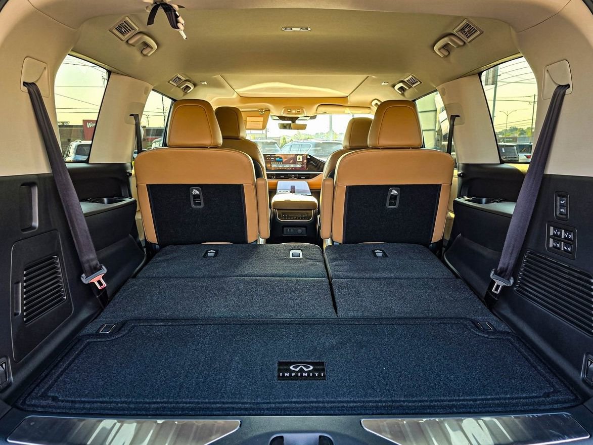 New 2026 INFINITI QX80 Luxe image 36