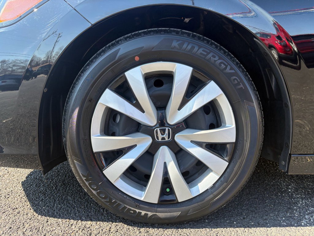 Used 2024 Honda Civic LX image 5