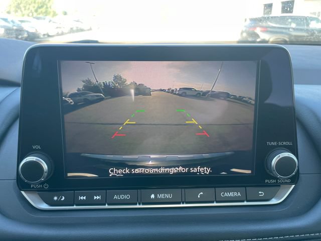 Used 2023 Nissan Rogue SV AWD/4WD image 14