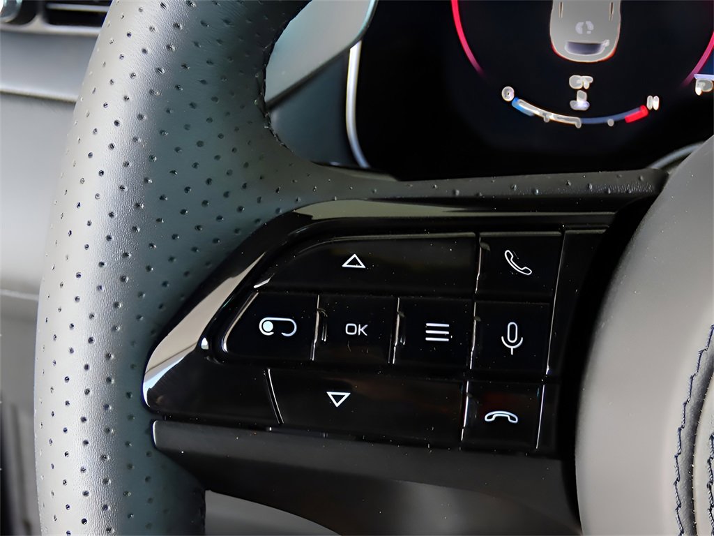 New 2024 Maserati Grecale GT image 39