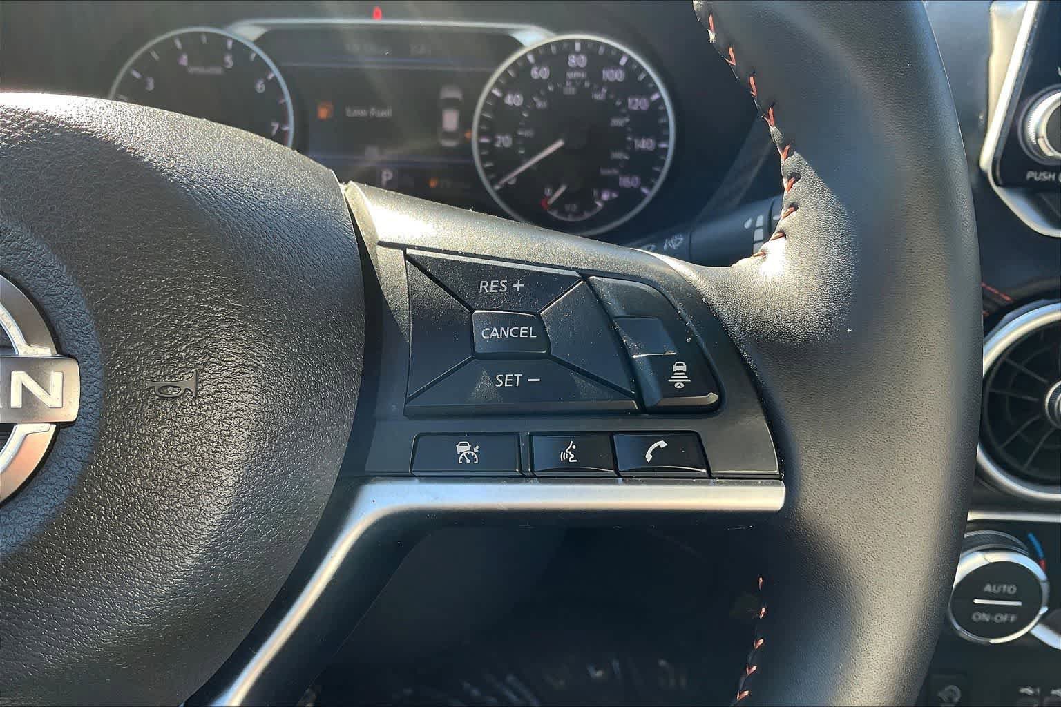 Used 2025 Nissan Sentra SR FWD image 25