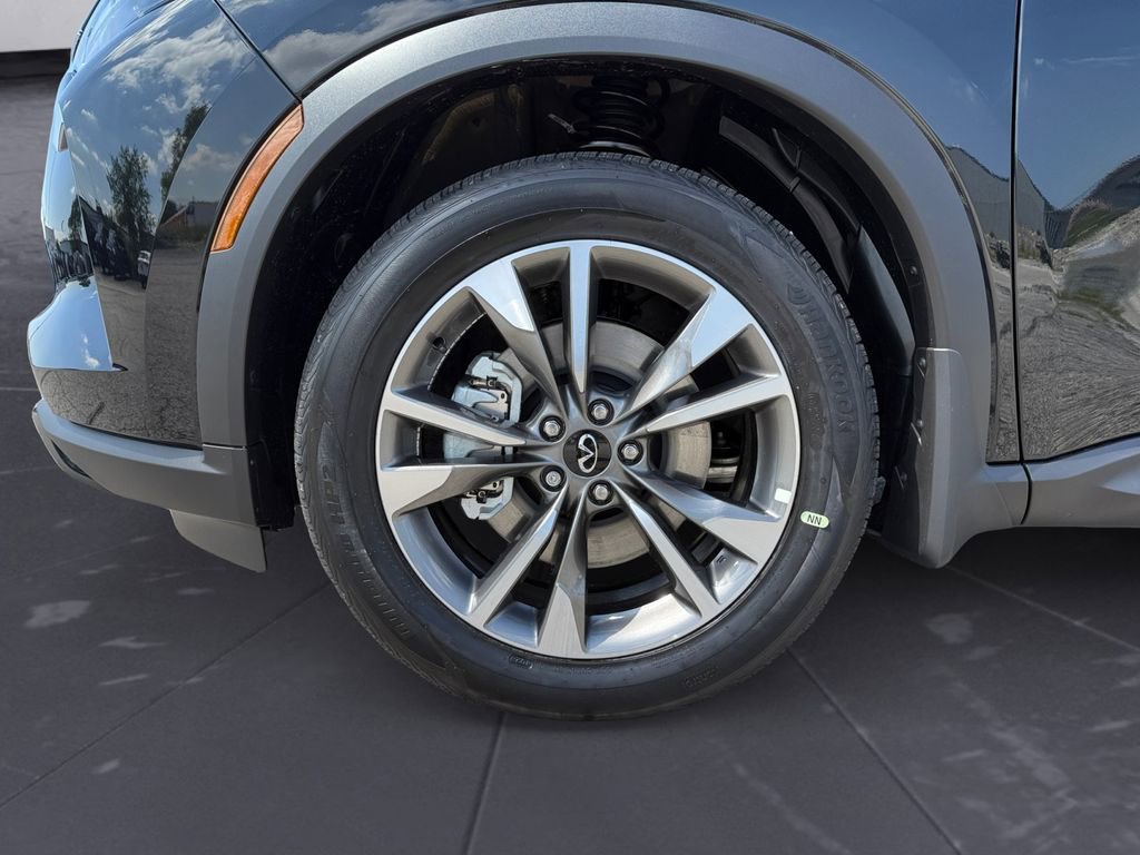 Certified 2025 INFINITI QX60 Luxe image 13