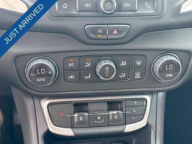 Used 2024 GMC Terrain SLE w/ Driver Convenience Package image 19