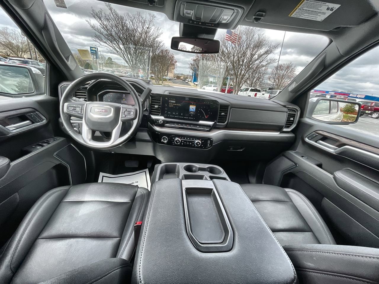 Used 2024 GMC Sierra 1500 SLT AWD/4WD image 20