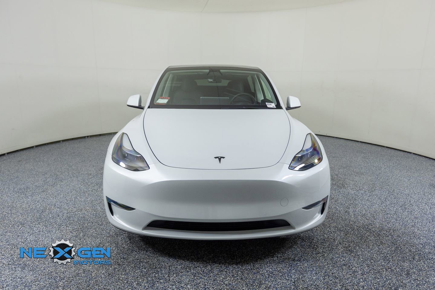 Used 2022 Tesla Model Y Performance AWD/4WD image 2