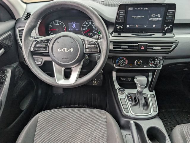 Used 2023 Kia Seltos LX AWD/4WD image 10