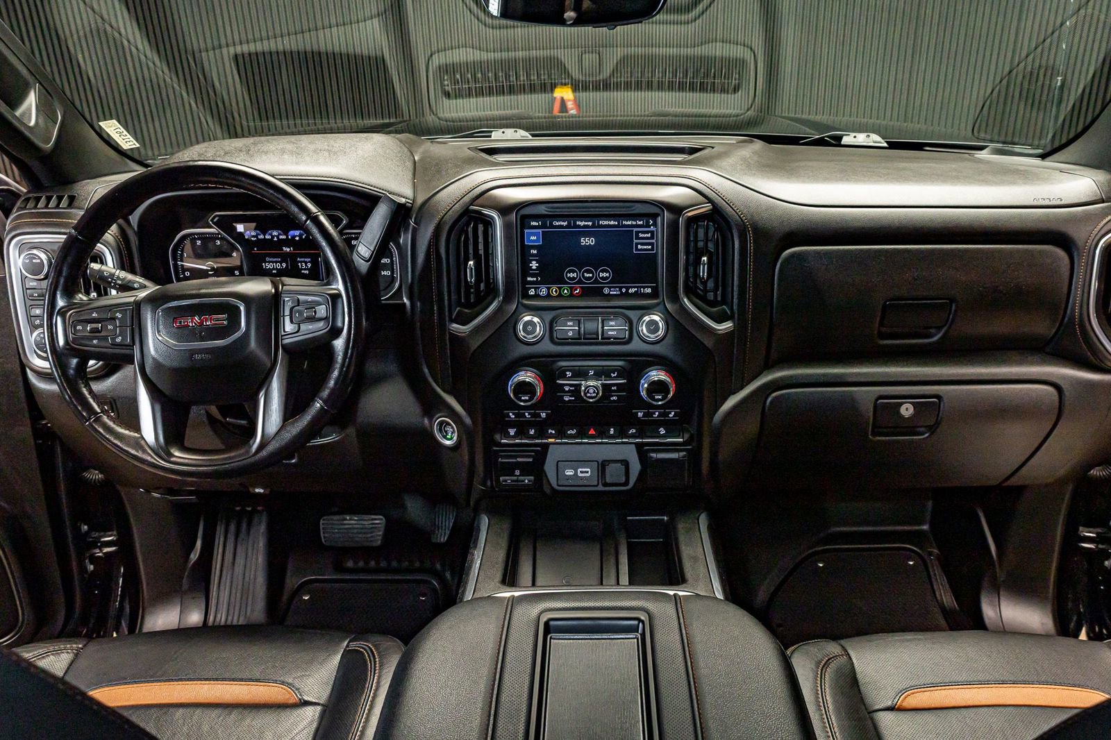 Used 2022 GMC Sierra 2500 AT4 w/ AT4 Premium Plus Package image 18