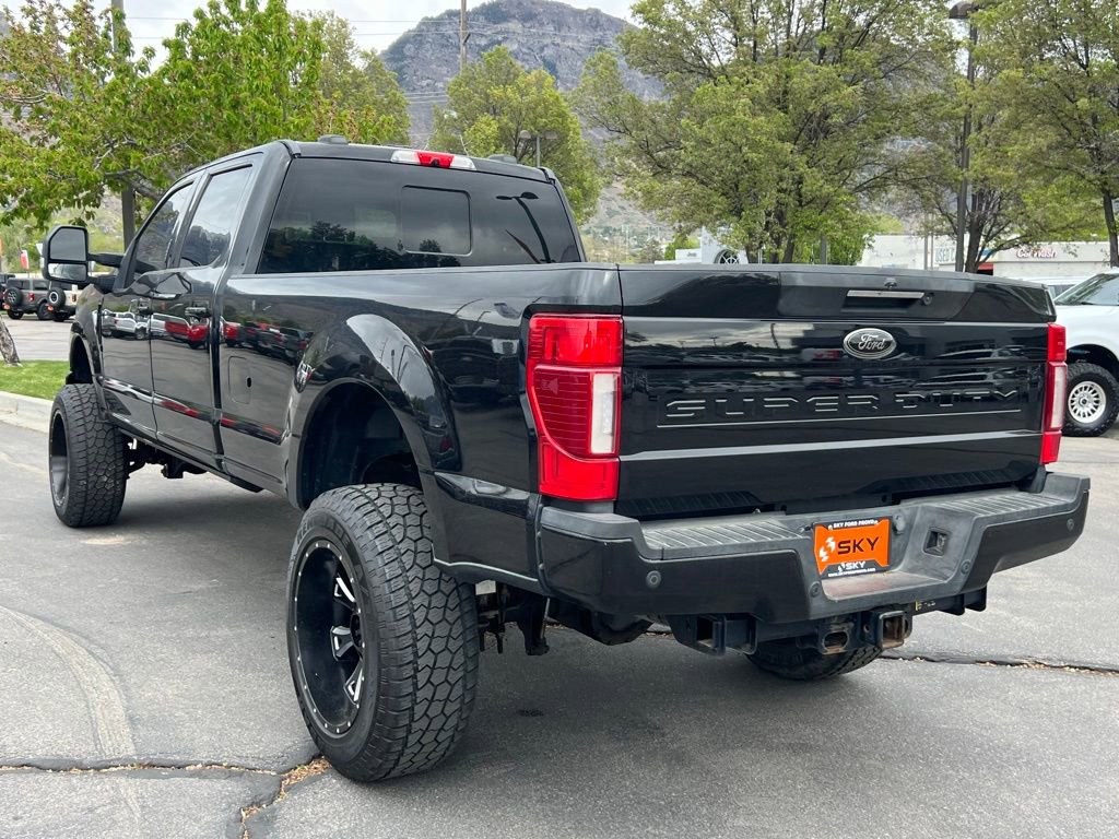 Used 2022 Ford F350 Lariat w/ Black Appearance Package AWD/4WD image 9