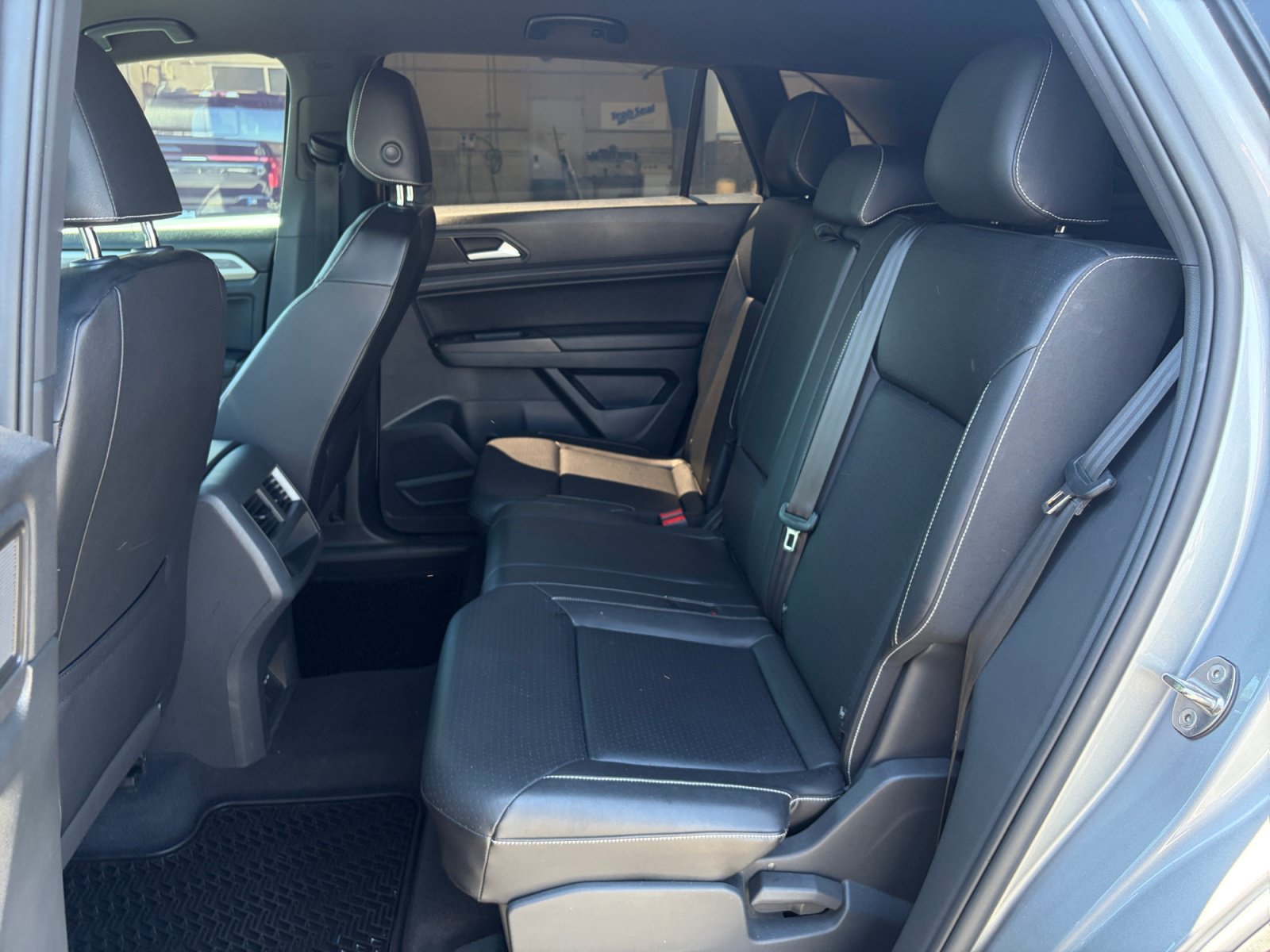 Used 2020 Volkswagen Atlas Cross Sport SE AWD/4WD image 26