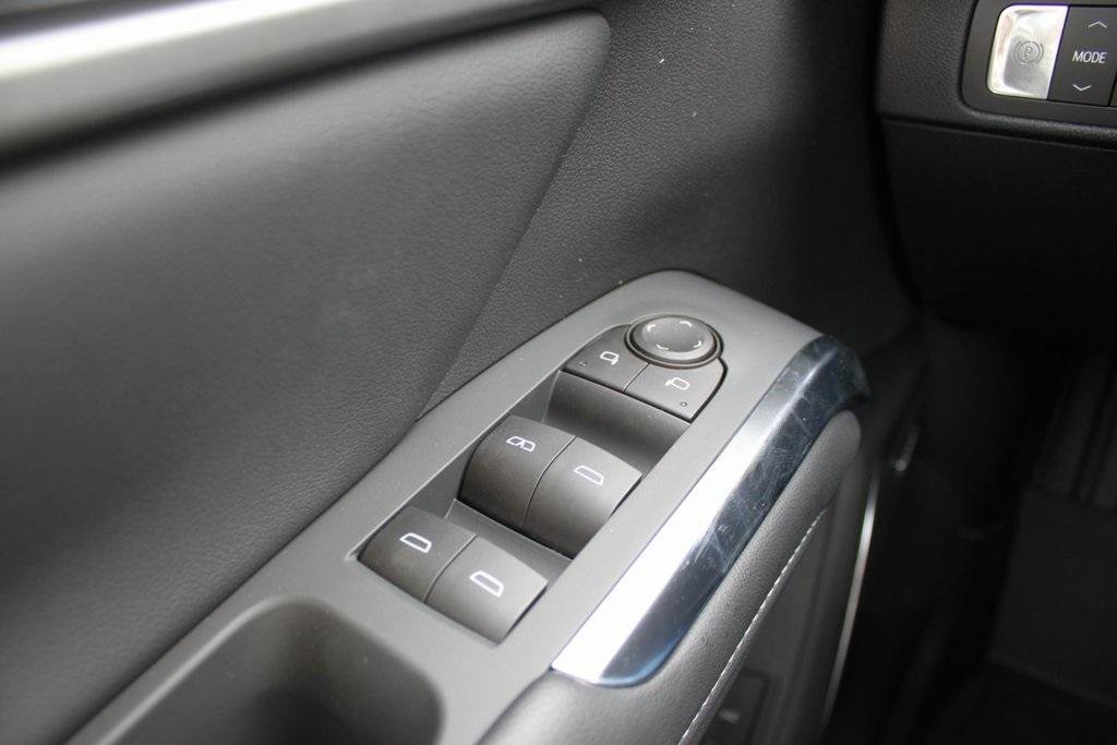 New 2026 Chevrolet Traverse LT w/ Enhanced Driving Package image 14