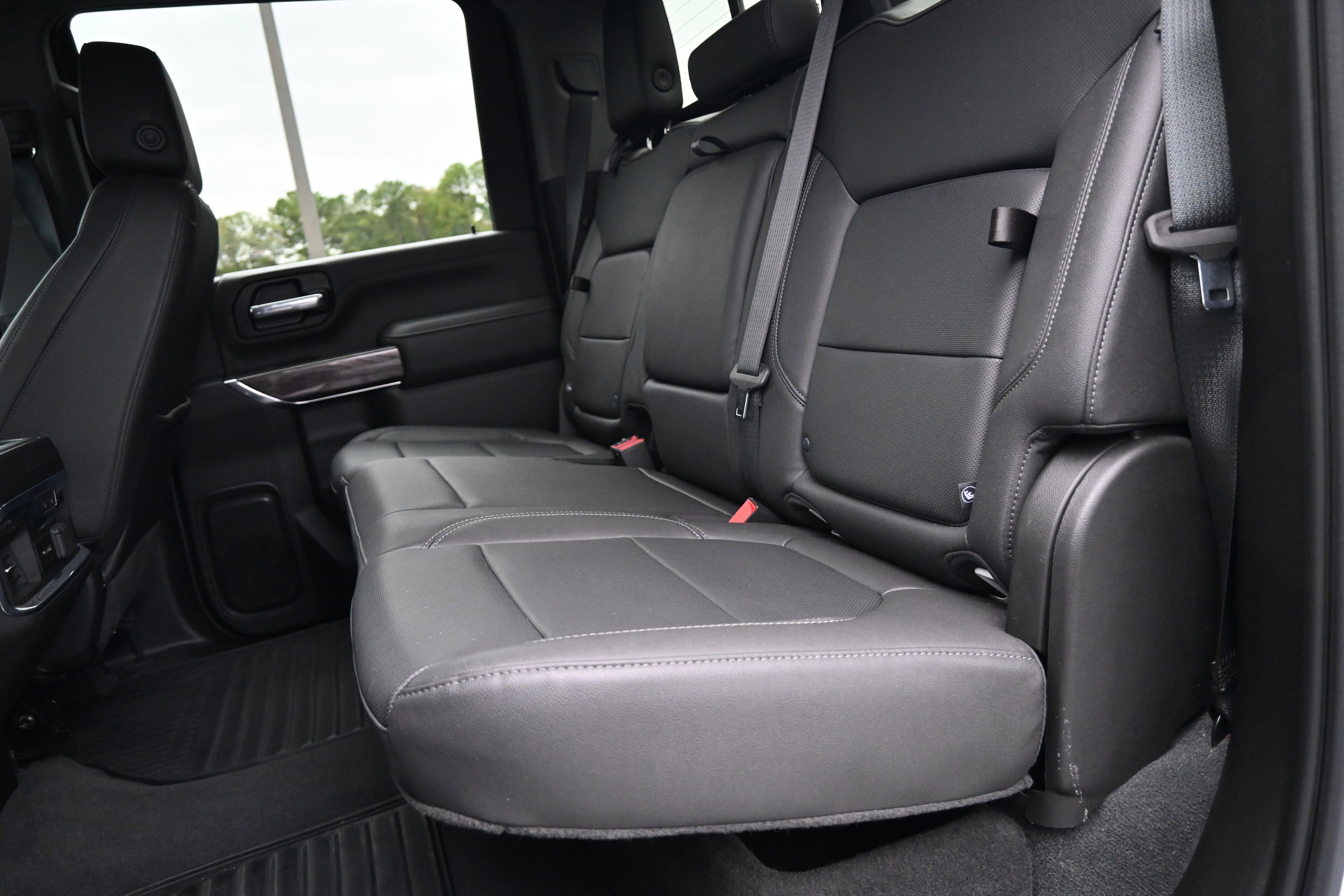 Used 2023 Chevrolet Silverado 2500 LTZ w/ LTZ Plus Package image 29