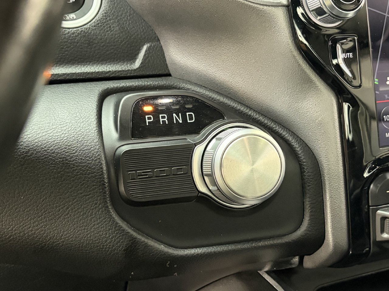 Used 2020 RAM 1500 Laramie RWD image 40