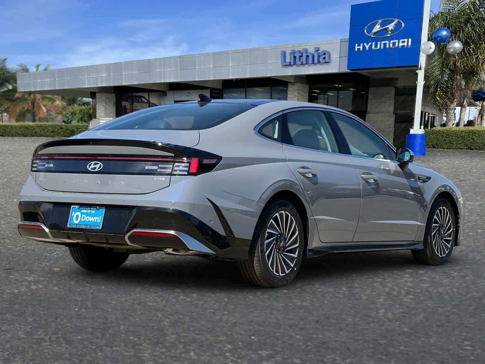 New 2026 Hyundai Sonata Limited FWD image 2