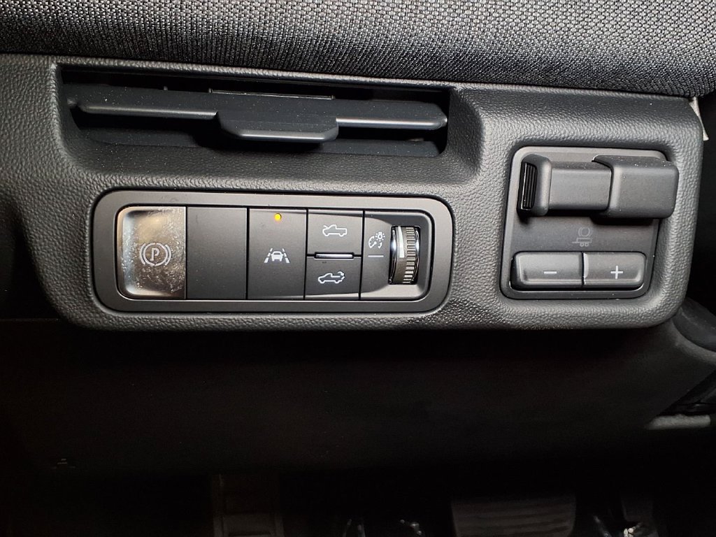 New 2026 GMC Sierra EV Elevation AWD/4WD image 17
