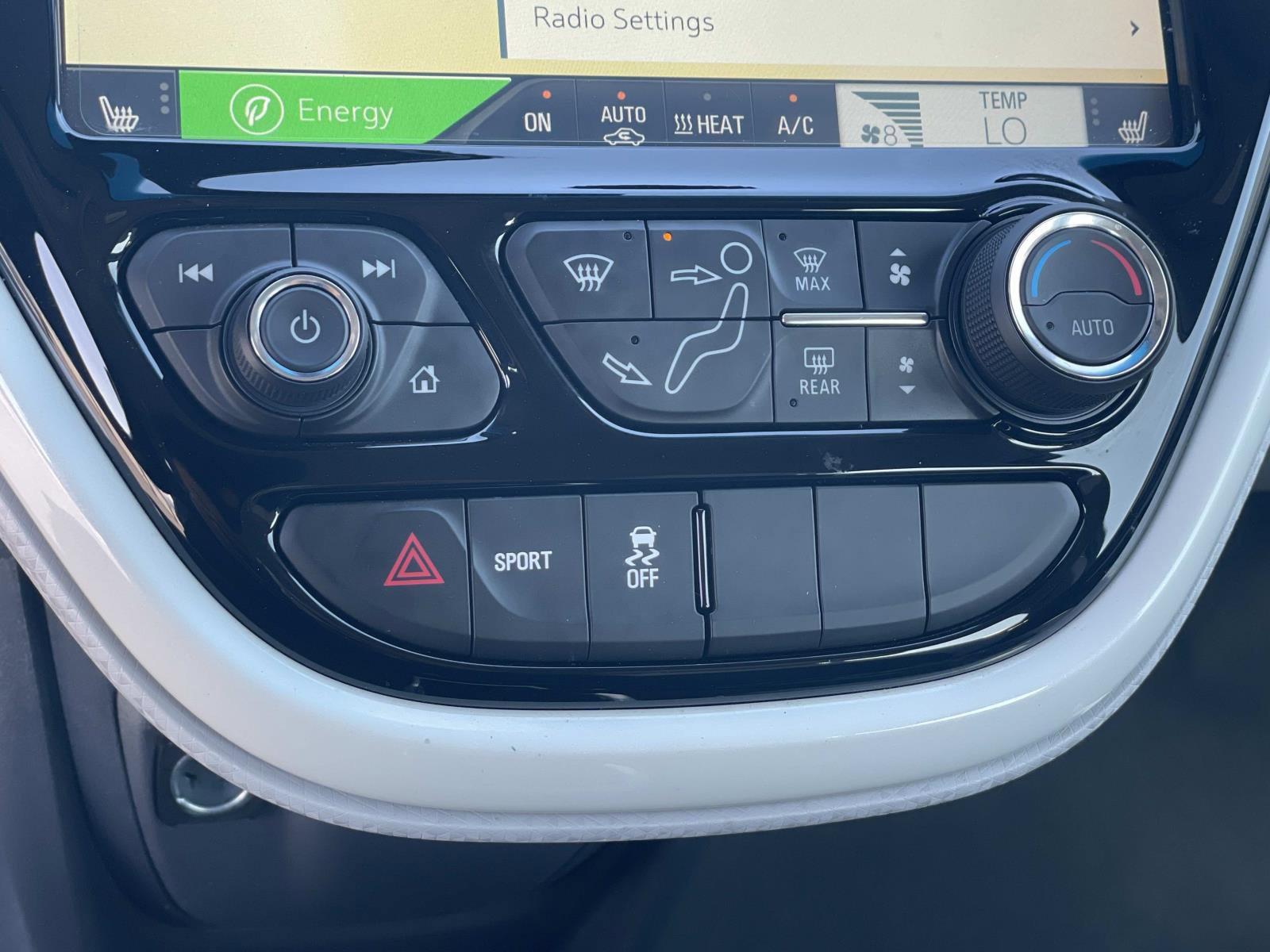 Used 2019 Chevrolet Bolt LT image 16