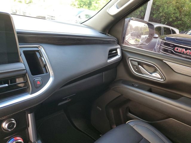 Used 2022 GMC Yukon XL SLT w/ SLT Premium Package AWD/4WD image 25