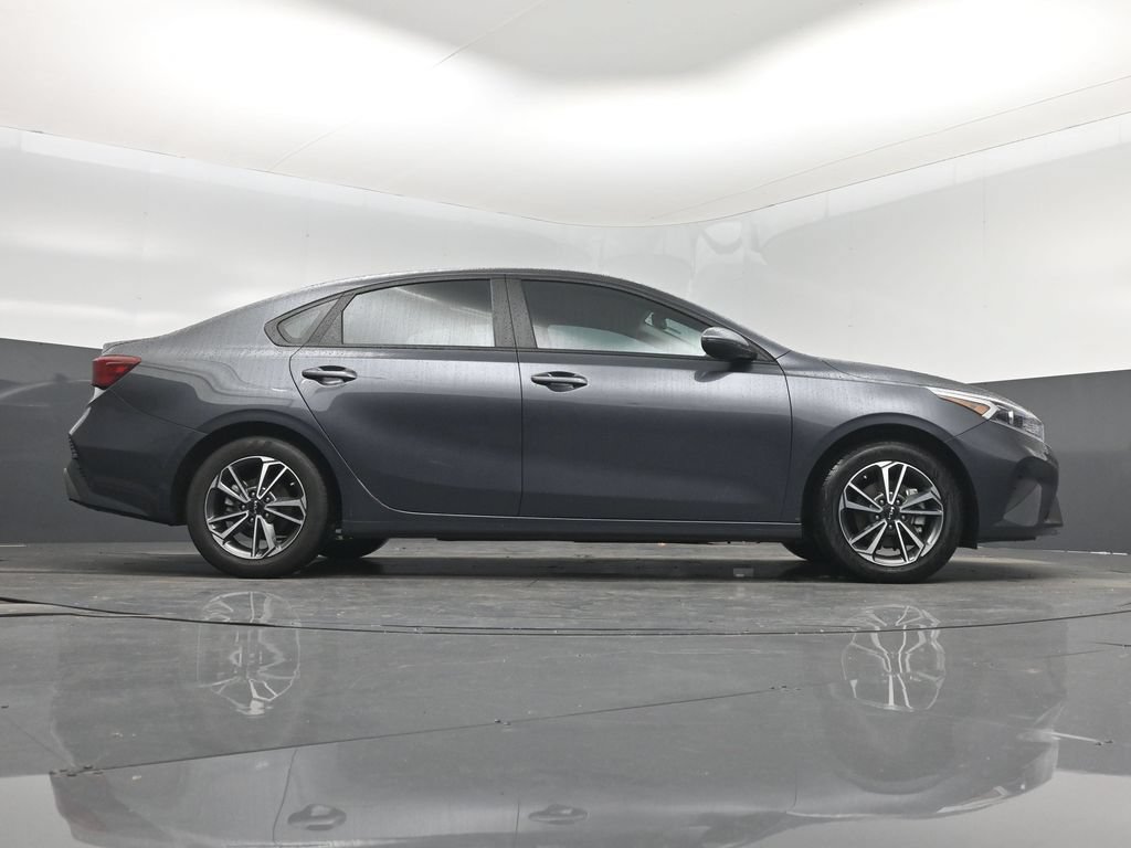 Used 2023 Kia Forte LXS w/ LXS Technology Package FWD image 16