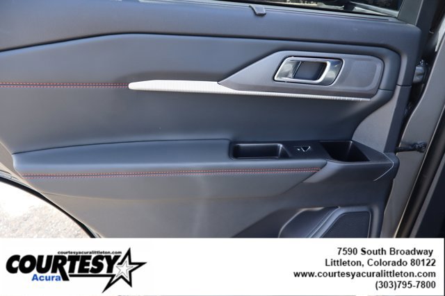 Used 2025 Ford Explorer ST-Line w/ Premium Package image 25