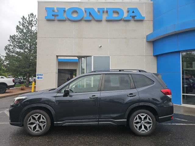 Used 2019 Subaru Forester Premium AWD/4WD image 2
