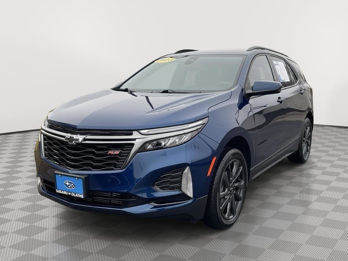 Used 2023 Chevrolet Equinox RS image 3