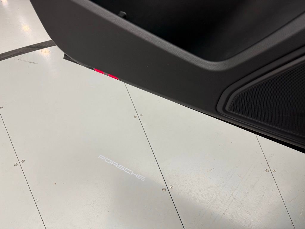 Used 2024 Porsche Macan S image 24