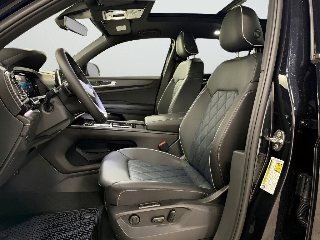 New 2026 Volkswagen Atlas Cross Sport SEL Premium R-Line image 17