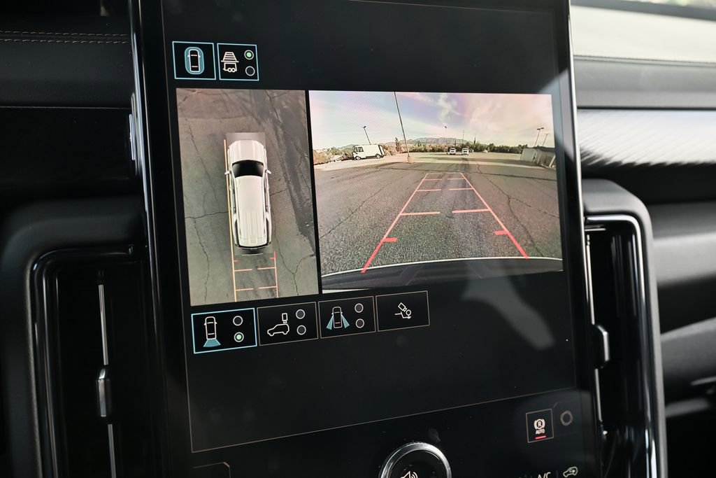 New 2026 GMC Yukon XL AT4 w/ Premium Trailering Package AWD/4WD image 34