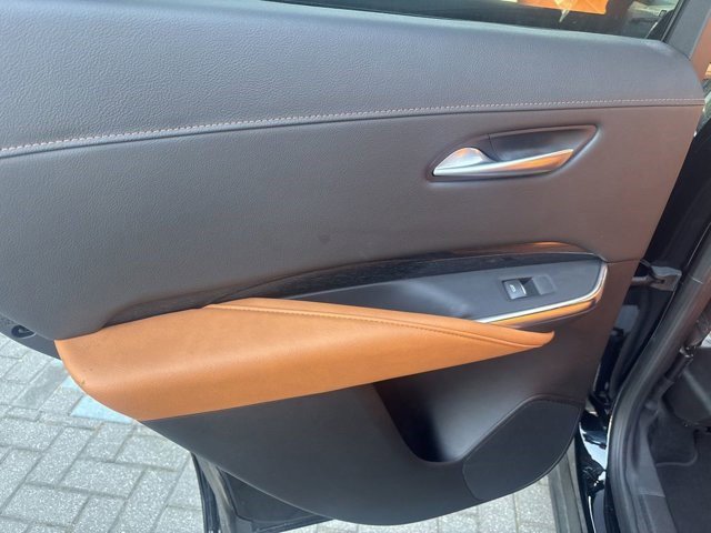 Certified 2025 Cadillac XT4 Premium Luxury image 29