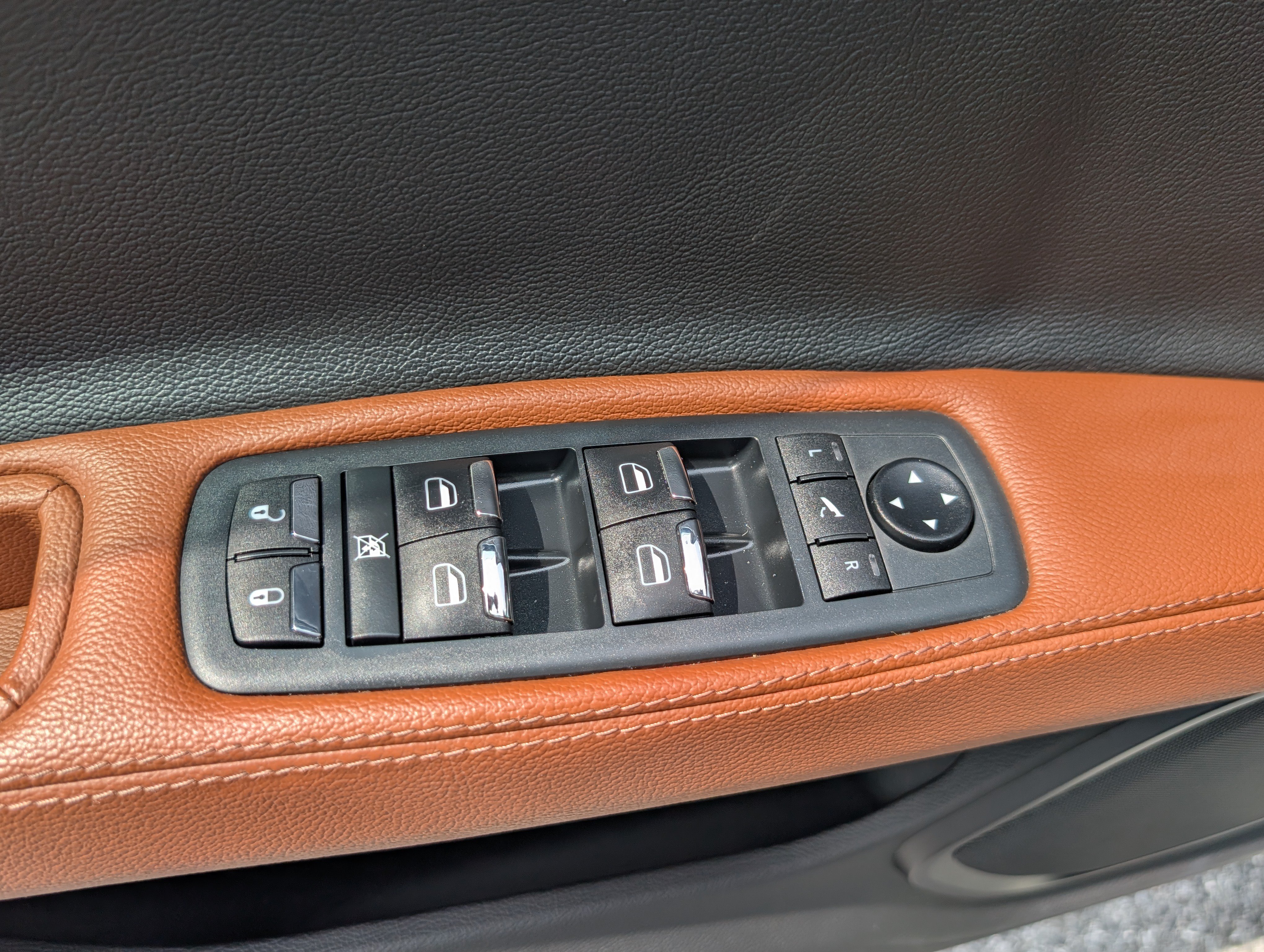 Used 2021 Maserati Ghibli S Q4 AWD/4WD image 19