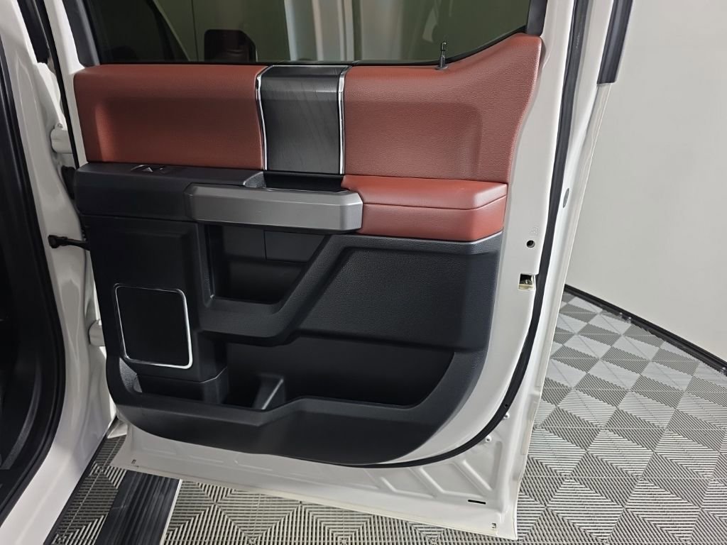 Used 2019 Ford F150 Platinum w/ Max Trailer Tow Package image 40