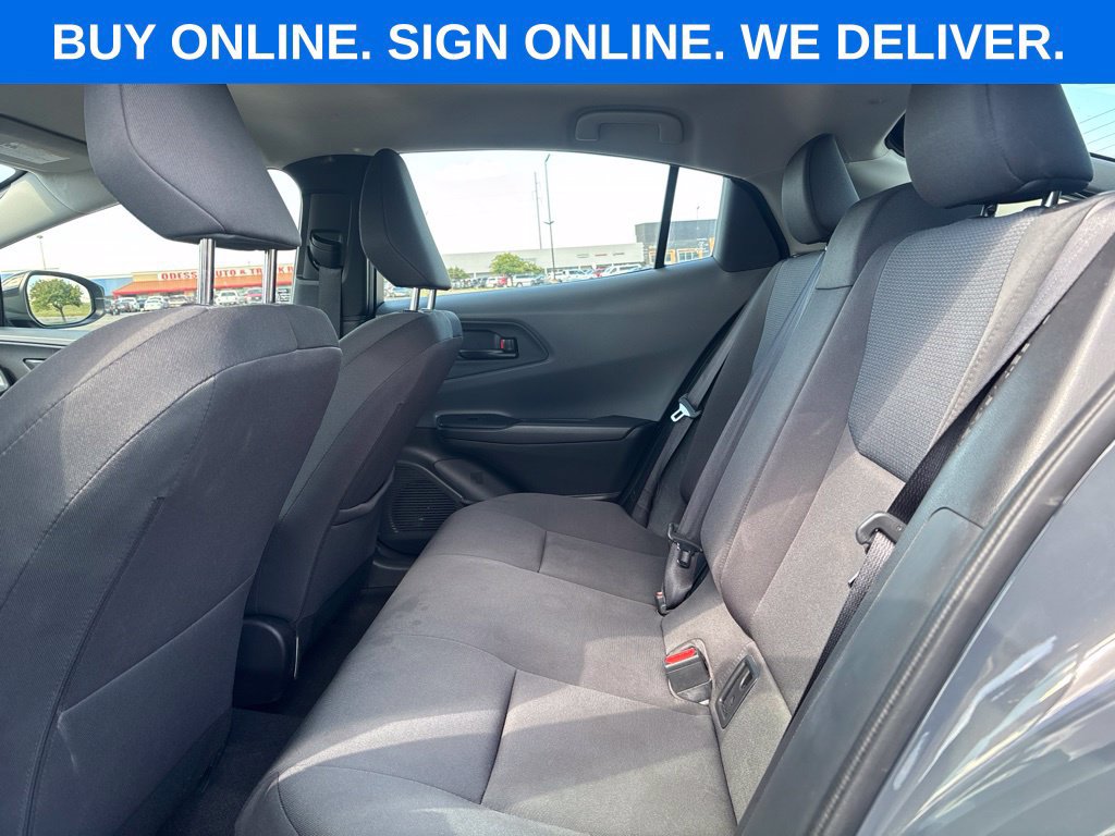 Used 2025 Toyota Prius LE FWD image 11