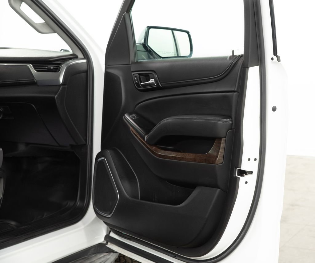 Used 2016 Chevrolet Tahoe 4WD image 16