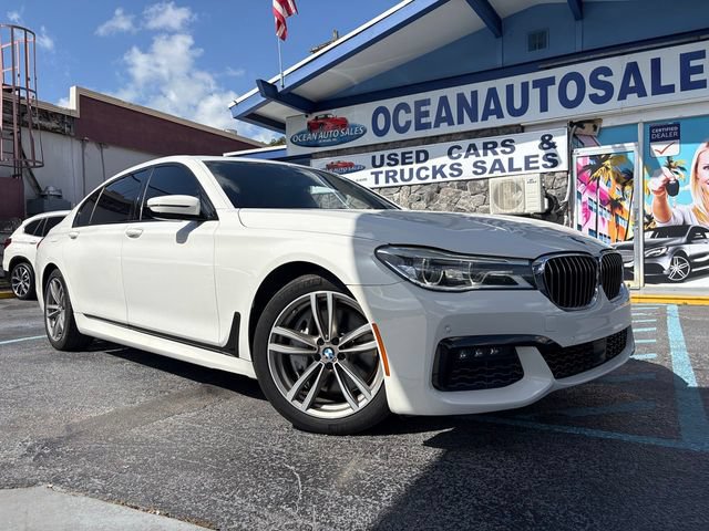 Used 2018 BMW 750i xDrive AWD/4WD image 2