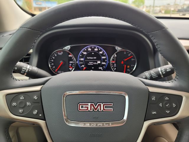 Used 2021 GMC Acadia Denali w/ Denali Technology Package image 17